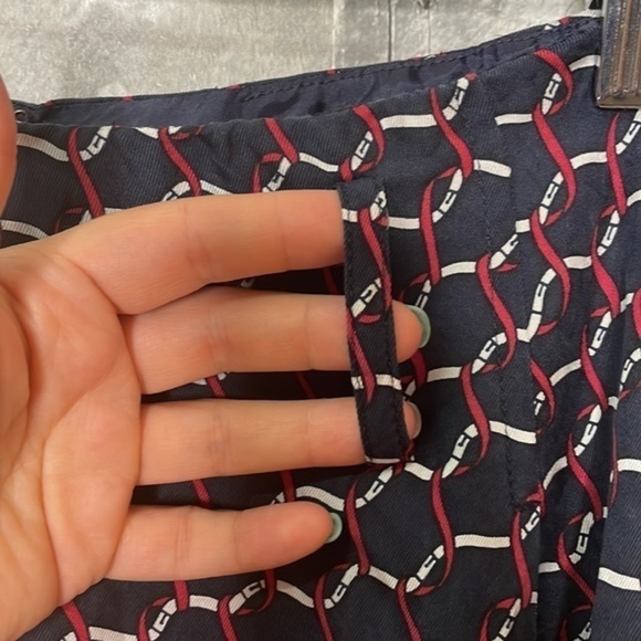 TALBOTS 100% pure silk a-line midi skirt. Blue, red & white. Belt loops. Size 8 - Picture 4 of 12